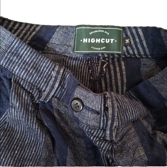 Established 2012 highcut Vintage Girl short - Picture 6 of 6